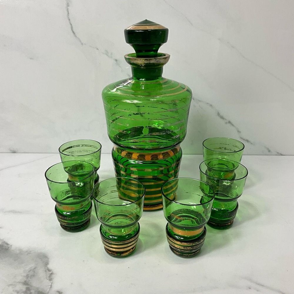 VINTAGE MCM Green decanter and shot glasses
